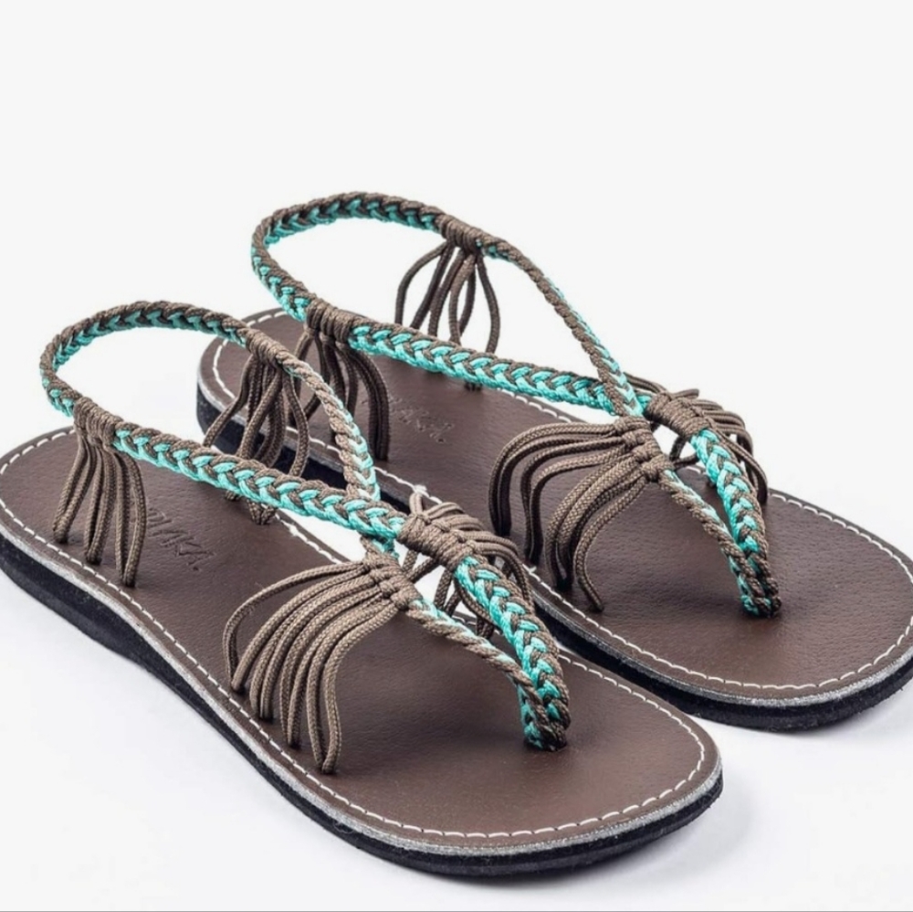 Plaka Braided Brown and Teal Sandals NEW Size 7